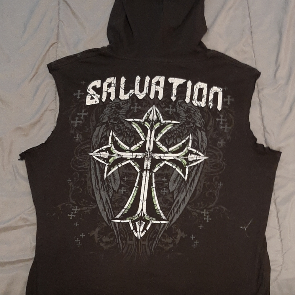 Sleeveless No Boundaries hoodie
